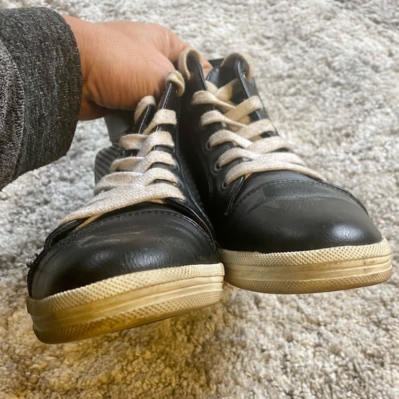 DONATED / Calvin Klein Jeans black Hi-Top sneakers sz 8.5 - Picture 8 of 12